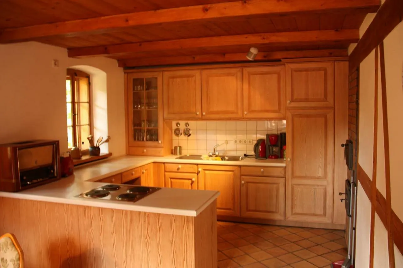 Ferienwohnung Im Kastanienhof Dresden, Buhlau Dresden