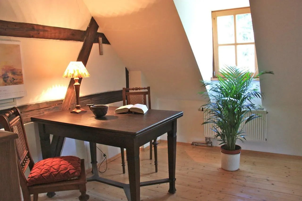Ferienwohnung Im Kastanienhof Dresden, Buhlau Apartman Drezda